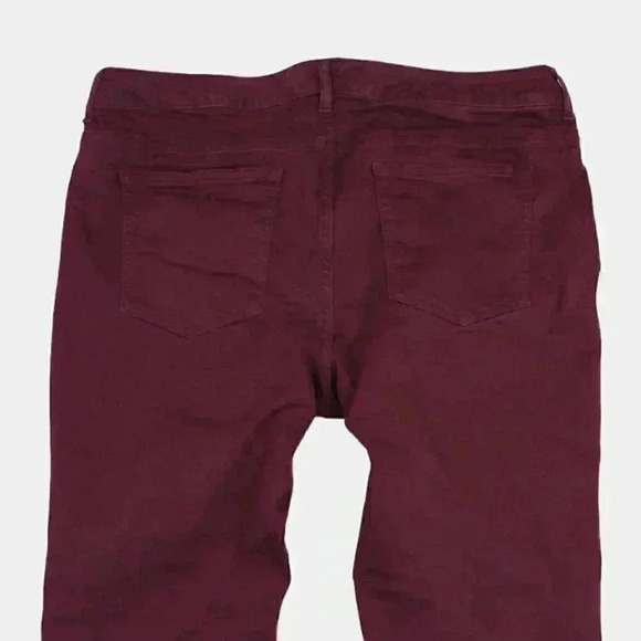 Maurices ‎cropped jean SIZE 18 burgundy - Picture 4 of 7
